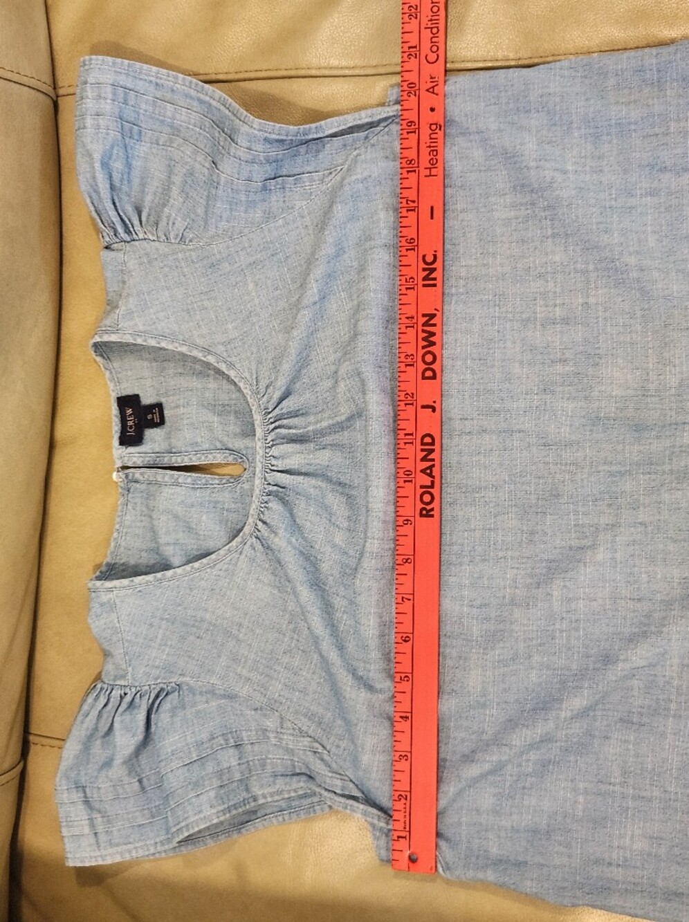 J.Crew Factory Chambray Pintuck Flutter Sleeve Top Light Wash Blue Denim Size S - Picture 12 of 14